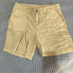 Sundance 100% Tencel Tan Cargo Shorts size 12